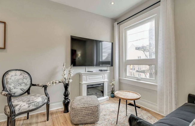 Casa Queen-Unique 2BR Suite- Leslieville - Foto 13