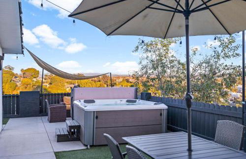 Dog-Friendly House with Hot Tub, AC, Game Room - Photo 63