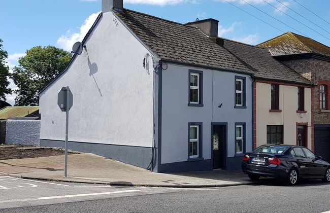 Cosy Townhouse on The Hill in Ireland - Photo 12