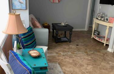 Quaint Coastal Pool Home on Florida's Space Coast - Foto 60