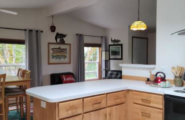 A Relaxing Getaway-A Backwoods Cabin SolDuc River - Foto 38