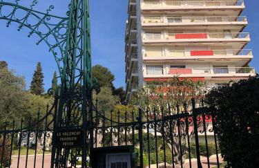 Stunning views large balcony apartment with pool - Foto 17