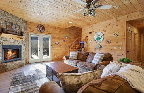 The Remedy at Blue Ridge - mountain view cabin with hot tub and two fire pits - Foto 39