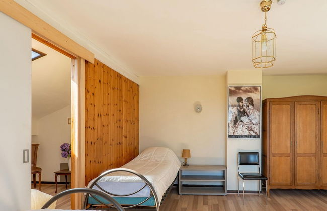 Holiday Home Les Hirondelle for 8 Persons - Foto 2