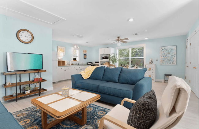 30A Grayt'n Greatful by Avantstay Charming Home+cottage, Walk to Western Lake - Foto 46