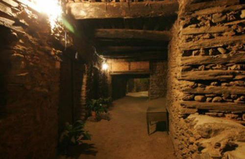 Charming House in Robledillo de Gata with Fireplace and Terrace - Foto 27