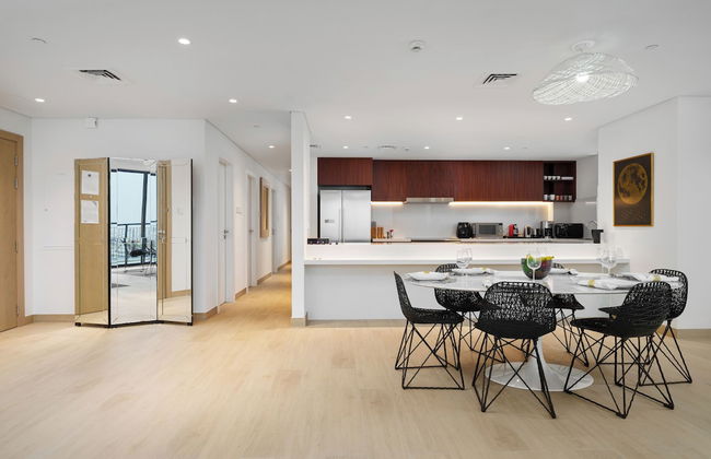 Maison Privee - Stunning Waterfront Apt w/ Open Sea Vws in La Mer - Foto 13