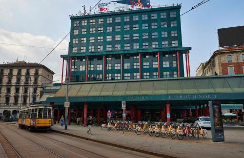 Cadorna Prestigious Apartment - Modern Architecture in front of the Station - Photo 28