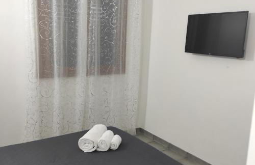 Villa Hippodrom-INDEPENDENT VILLA WITH POOL - Photo 15