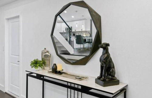 Luxury pool home near the beach! - Foto 47