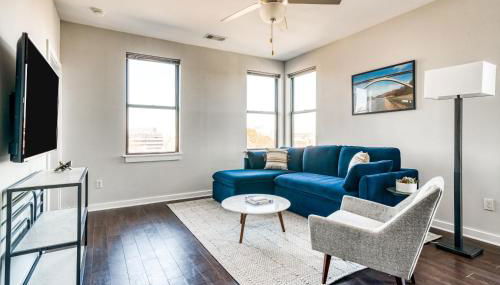 CozySuites Music Row Spacious 2BR with free parking 01 - Foto 4