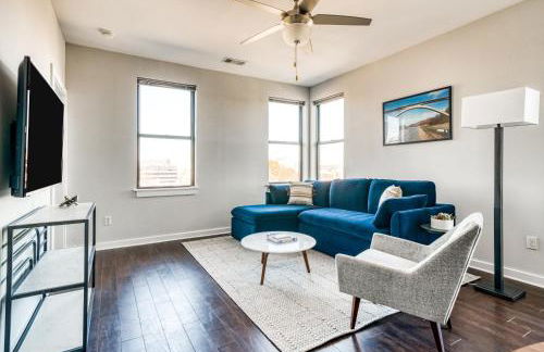 CozySuites Music Row Spacious 2BR with free parking 01 - Foto 4