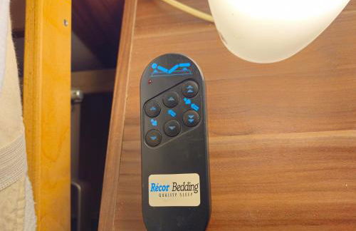 Winterberg Appartement 6 Pers aan Skilift grootste Skigebied nabij Bikepark Unieke locatie met zeer rustige tuin in het bos en het gezellige centrum leuke cafes restaurants en gratis zwembad sauna relax speelruimte parkeerplaats naast Der Brabander - Foto 8