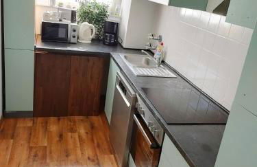 Large Central Apartment - MODERN & Fully Equipped - near fair - Foto 6