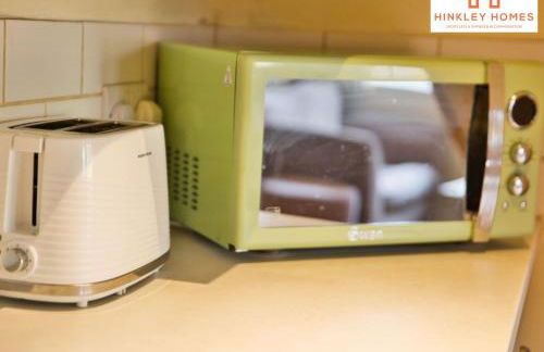 Cosy Contained Riverside 1bed - 2 Floors - Parking - Photo 12