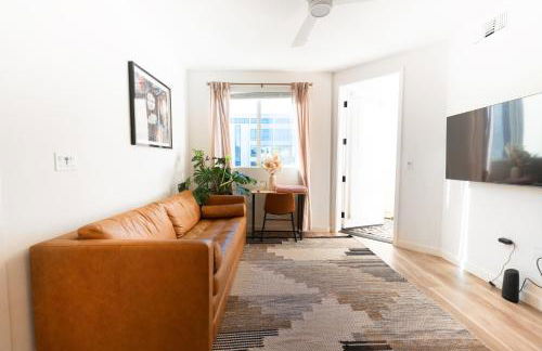 Heart of North Hollywood 2 bed Apt FREE parking, hot tub, pool, gym - Foto 27