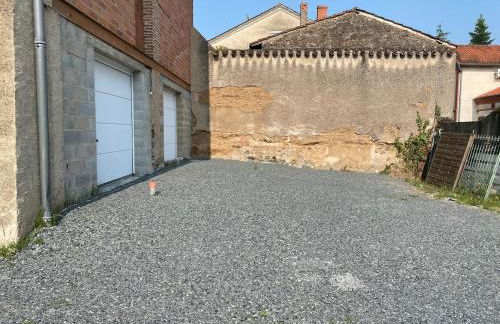 Renovated house l Garden l Private parking - Photo 17