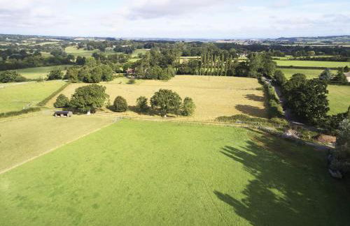 Downclose Piggeries - Photo 22
