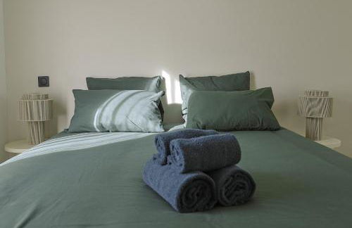 Superbe Appartement 1 chambre avec clim, terrasse et parking - Photo 12