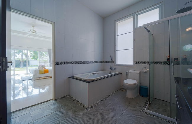 Hua Hin Pool Villa with 4 Bedrooms L50 - Foto 40