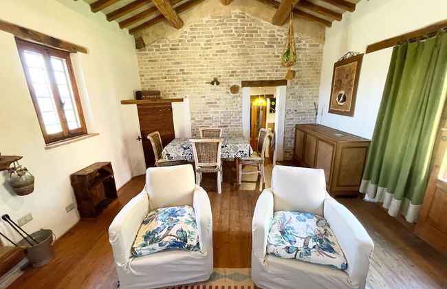 Spoleto Tranquilita Sleeps 20 With Wifi Pool Yoga Studio Gardens and Views - Photo 38