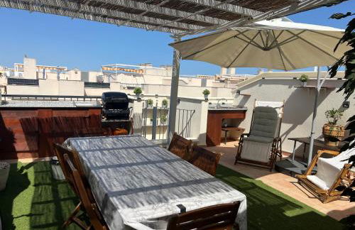 PLAYA ALMENARA ATICO DUPLEX VISTAS AL MAR Y MONTAÑA WIFI,PISCINA a - Foto 67