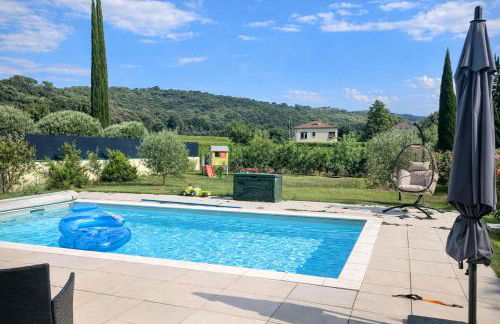 Maison 6 pers avec piscine proche des Cascades du Sautadet - Foto 2