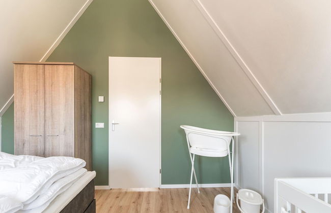 Holiday Home in Scherpenisse Near the Sea - Photo 4