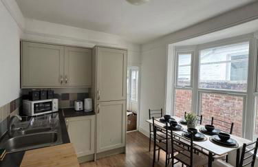 Tranquil 3BR in Portsmouth - Photo 10