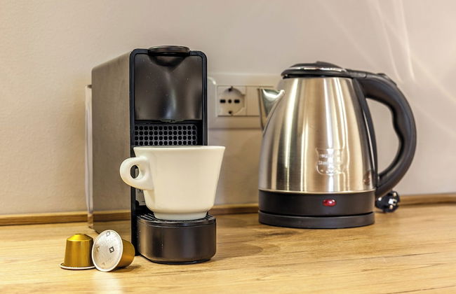 Charming Home - Photo 10