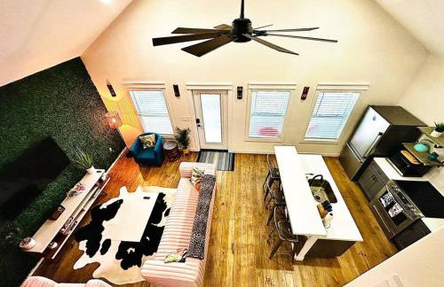 NEW Tiki House! Near Beaches, Sleeps 6-7 - Foto 34