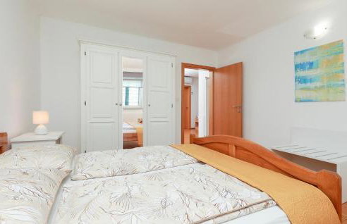 Stunning Home In Jurdani - Foto 31