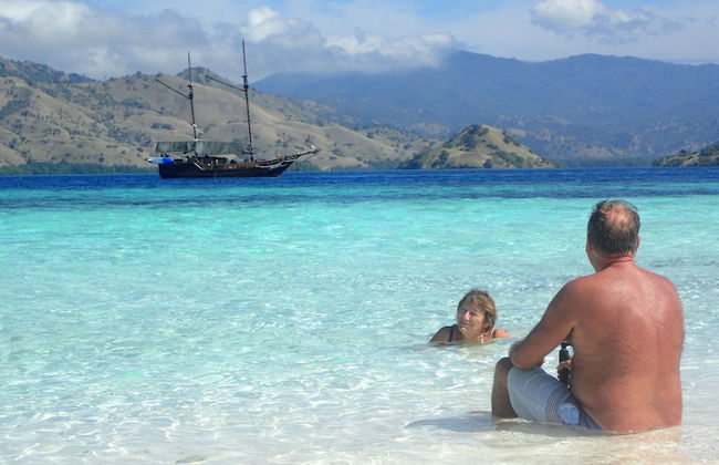 Komodo Pirate Boat - Phinisi Liveaboard - Foto 63