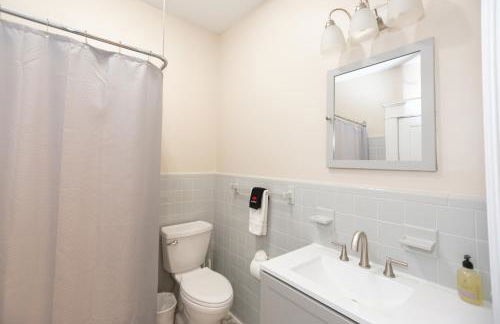 Efficiency in Grand Old Home, Downtown Durham - Photo 11