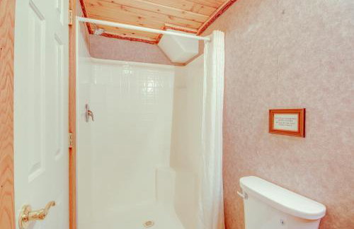 Spacious Yellowstone River Retreat with Trails! - Foto 21