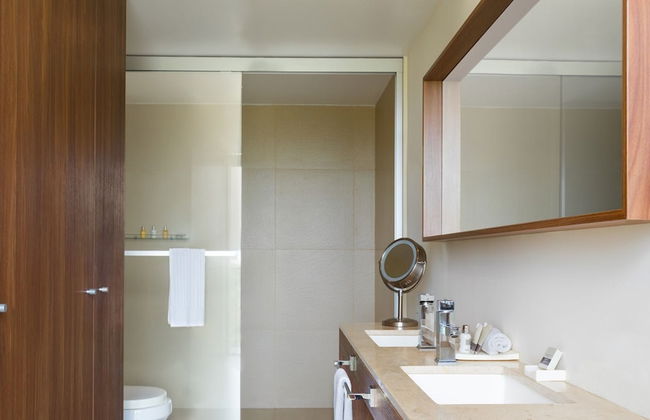 Grand Club Marina Condo at Live Aqua Private Residences Nima Bay - Foto 6