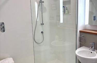 Regatta - A lakeview apartment in Thorpeness - Aldeburgh Coastal Cottages - Photo 10