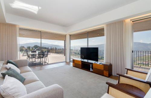 Douro Valley Luxury Home with Vineyard and Infinity Pool - Photo 12