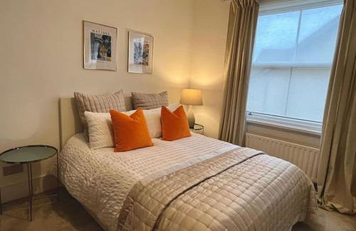 Beautiful 2 Bed Centrally Located Flat Close to 3 Stations - Foto 5