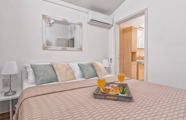 Hidden Gem Holiday Home With Pool in Kastel Stafilic - Foto 2