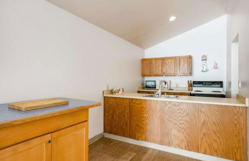 Ground Floor View 2 bed Condo in the Heart of Birch Bay - Foto 36