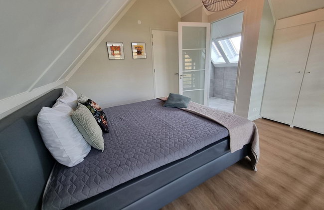 Luxurious Detached Water Villa With Jetty - Foto 51