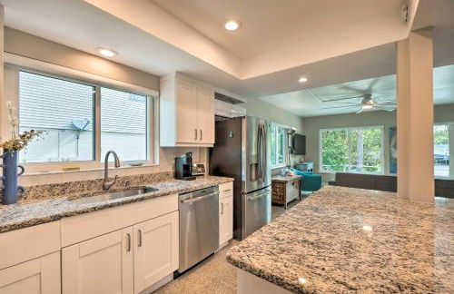 Pet-Friendly Waterfront Home - 2 Mi to Beach! - Foto 21