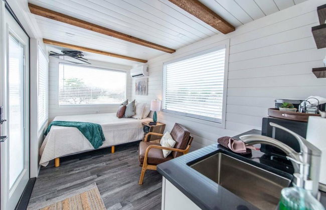 New The Wild West Cozy Container Home - Foto 24