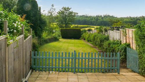 Longford Cottage - Photo 1