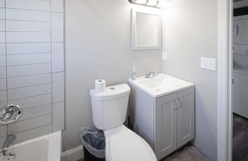 Delightful airy remodeled 1 1 Elsas - Photo 10