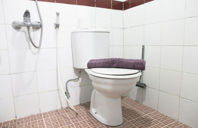 Comfortable 2BR Mutiara Bekasi Apartment - Foto 27