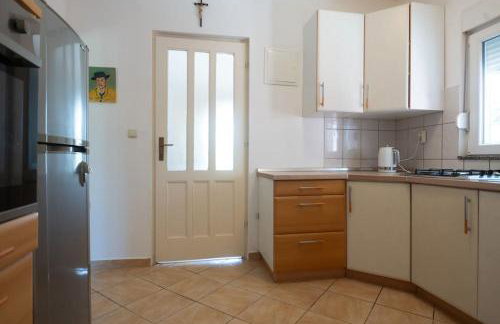 Whole estate just for you, 20m from sandy beach - Photo 51