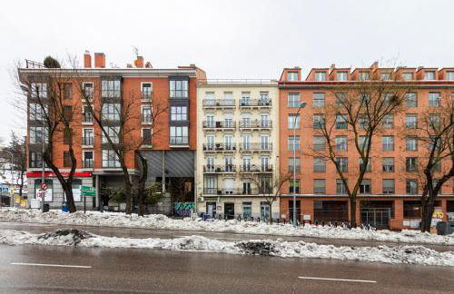 Madrid Río Apartment - Photo 38