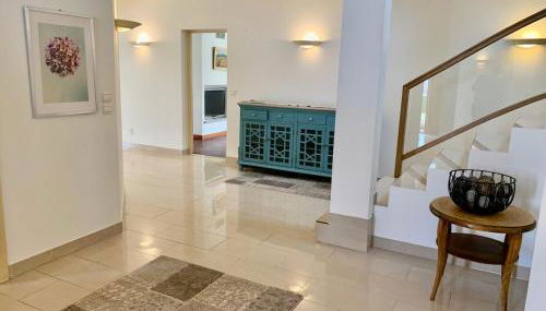 5 Bed Villa, 6 Baths, View and Beautiful Pool - Foto 5